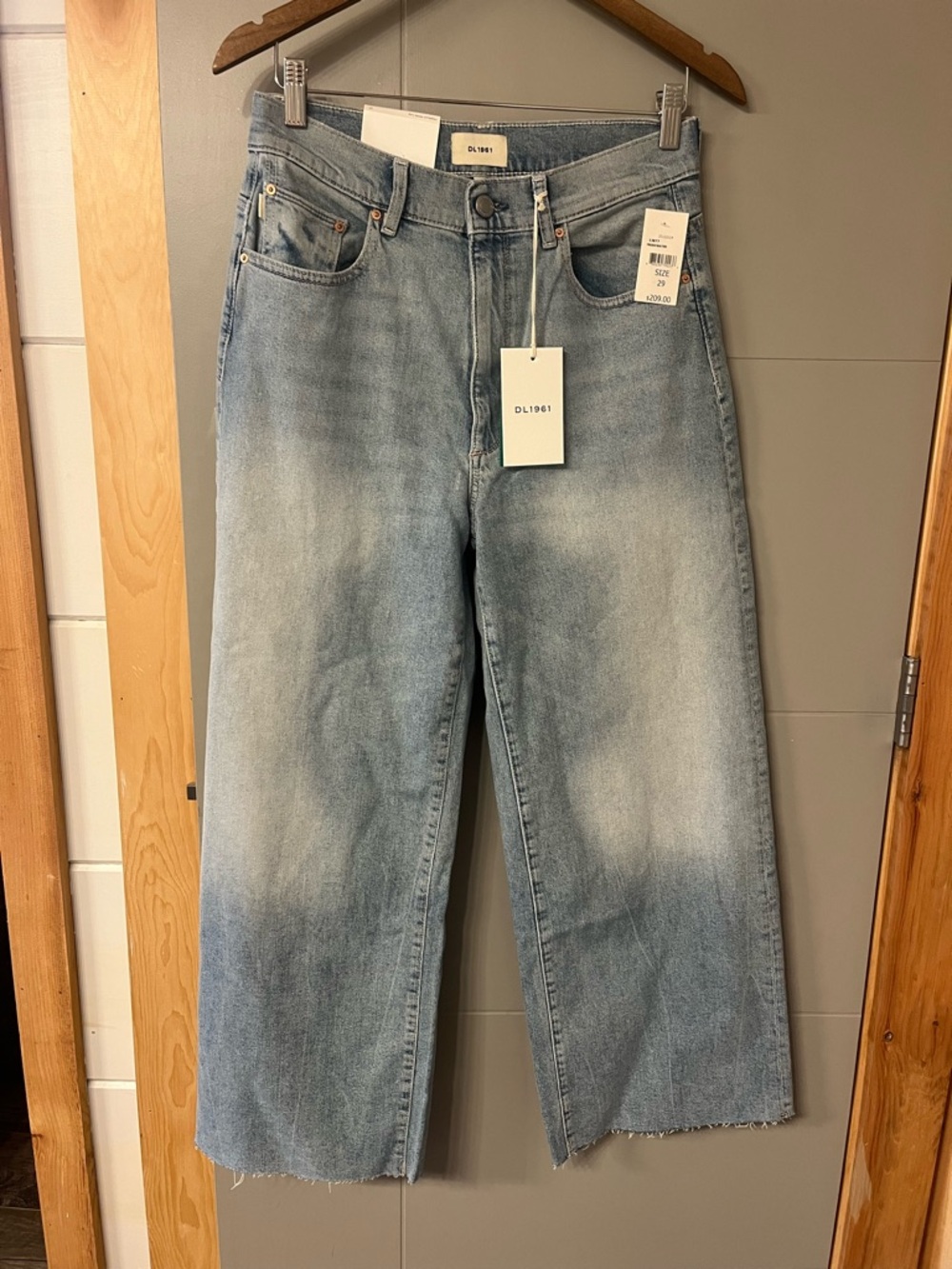 DL1961 Hepburn Wide Leg 29